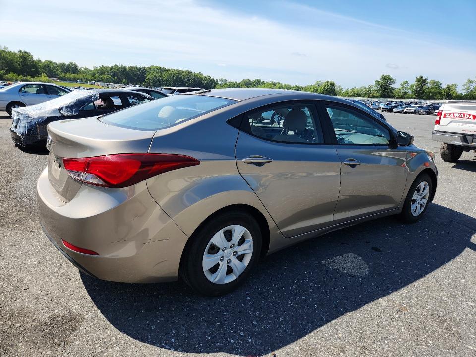 Photo 3 from auction – 2016 HYUNDAI ELANTRA with VIN 5NPDH4AE1GH785041