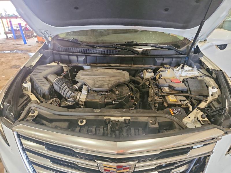 Photo 12 from auction – 2018 CADILLAC XT5 with VIN 1GYKNDRS3JZ204742