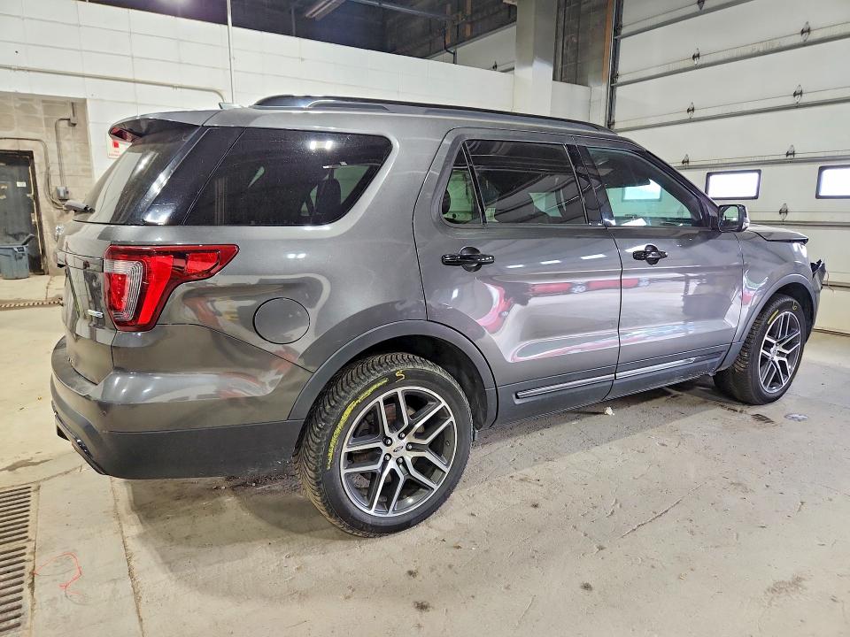 Photo 3 from auction – 2016 FORD EXPLORER with VIN 1FM5K8GTXGGA35043