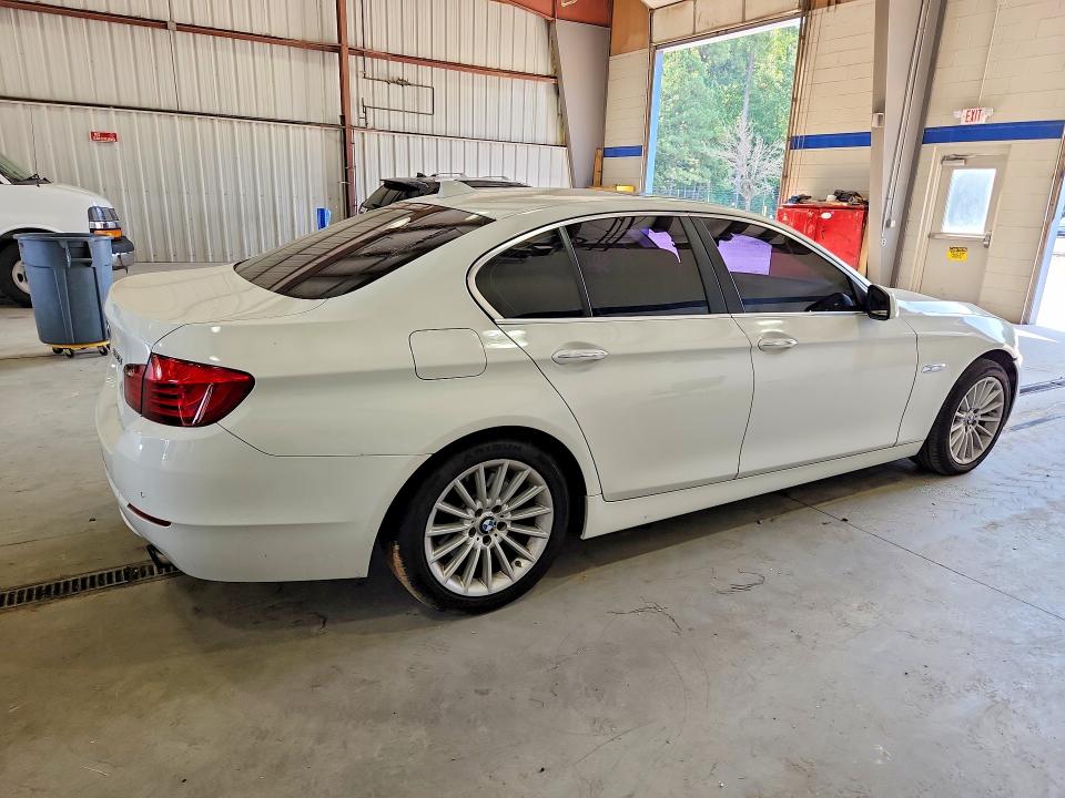 Photo 3 from auction – 2012 BMW 535 with VIN WBAFR7C50CC814195