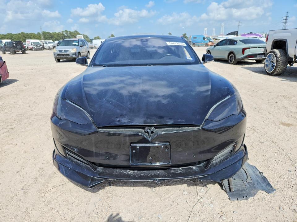 Photo 5 from auction – 2016 TESLA MODEL S with VIN 5YJSA1E10GF144320