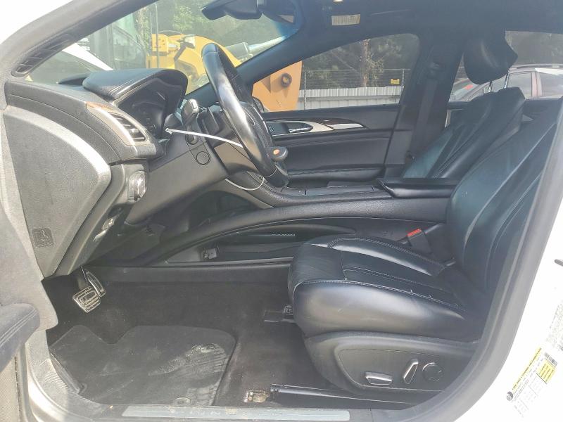 Photo 7 from auction – 2019 LINCOLN MKZ with VIN 3LN6L5C92KR601997