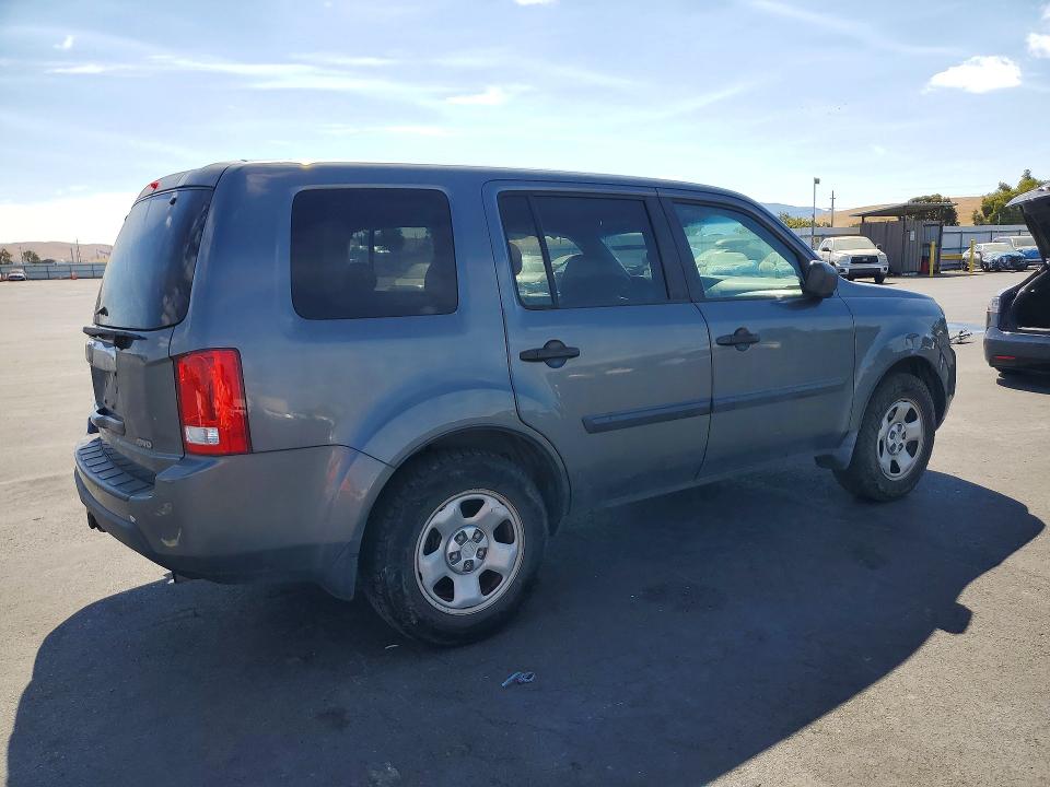 Photo 3 from auction – 2010 HONDA PILOT with VIN 5FNYF4H22AB008134