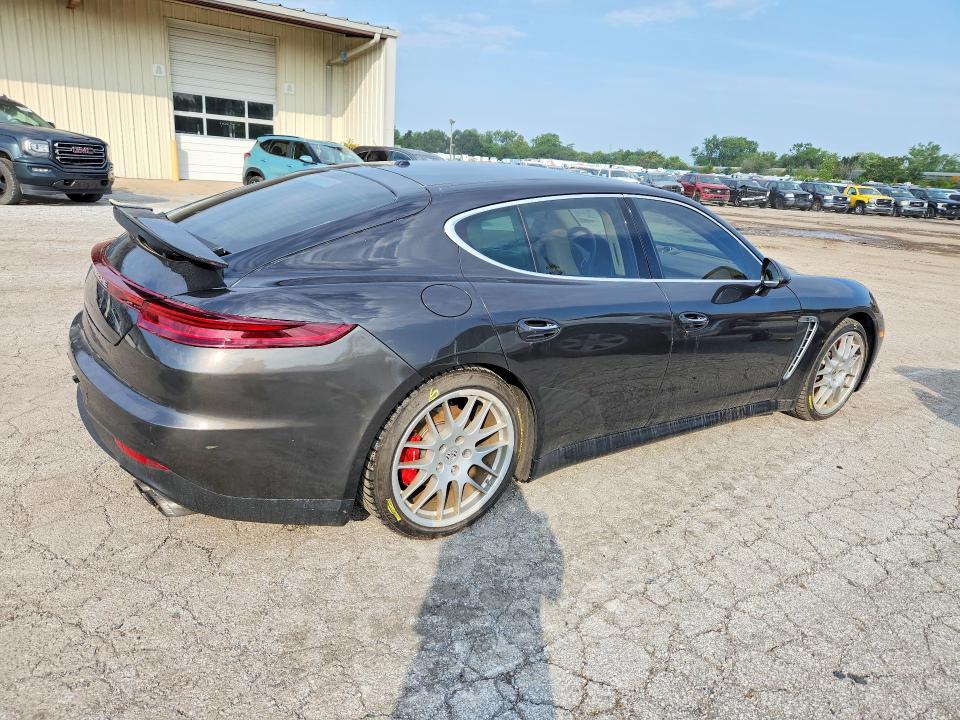 Photo 3 from auction – 2010 PORSCHE PANAMERA with VIN WP0AC2A73AL090554