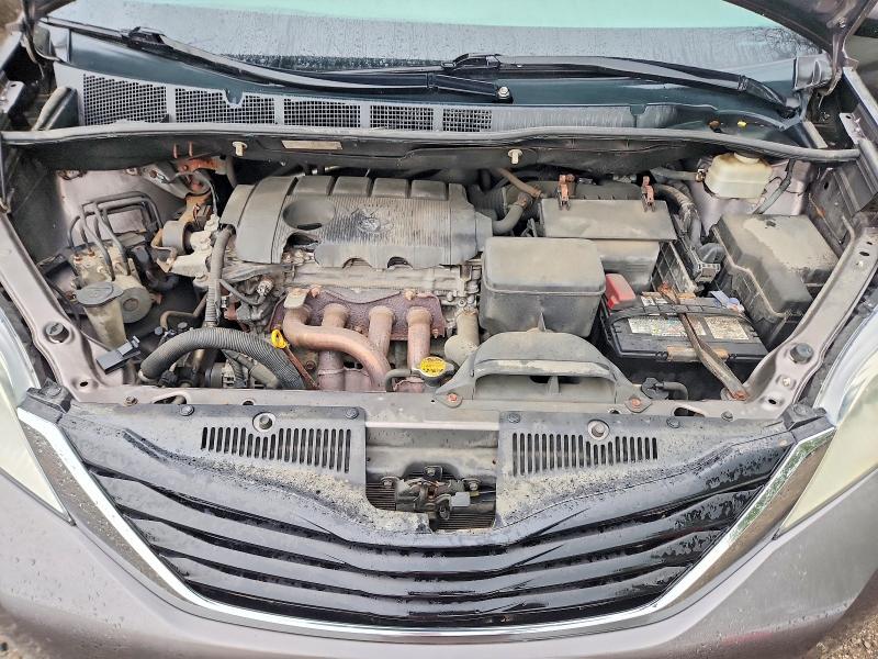 Photo 12 from auction – 2011 TOYOTA SIENNA with VIN 5TDKA3DC1BS002044
