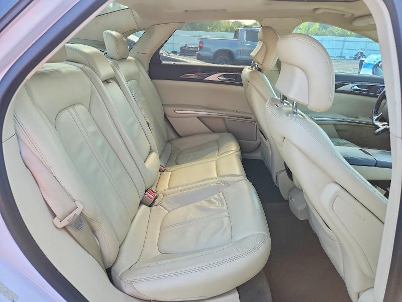 Photo 10 from auction – 2013 LINCOLN MKZ with VIN 3LN6L2GK2DR800871