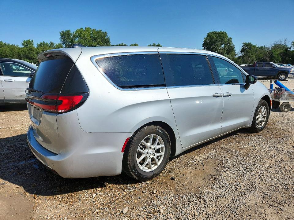 Photo 3 from auction – 2026 CHRYSLER PACIFICA with VIN 2C4RC1BG5TR239925