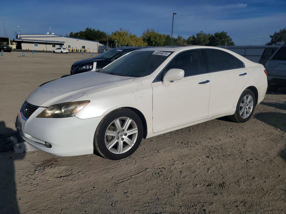 LEXUS ES 2007 with VIN JTHBJ46G072015662 - Photo from auction