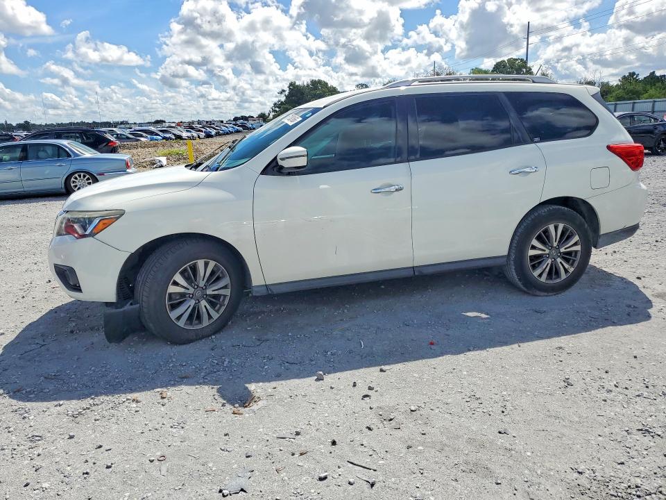 NISSAN PATHFINDER 2017 with VIN 5N1DR2MN8HC654484 - Photo from auction
