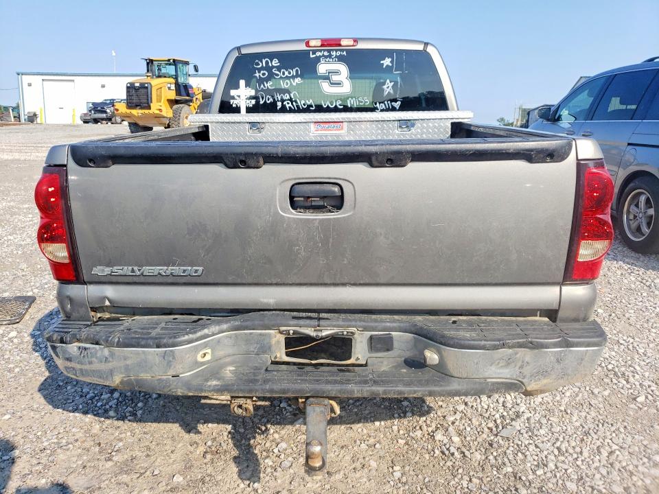 Photo 6 from auction – 2006 CHEVROLET SILVERADO with VIN 1GCEC19V46Z148397