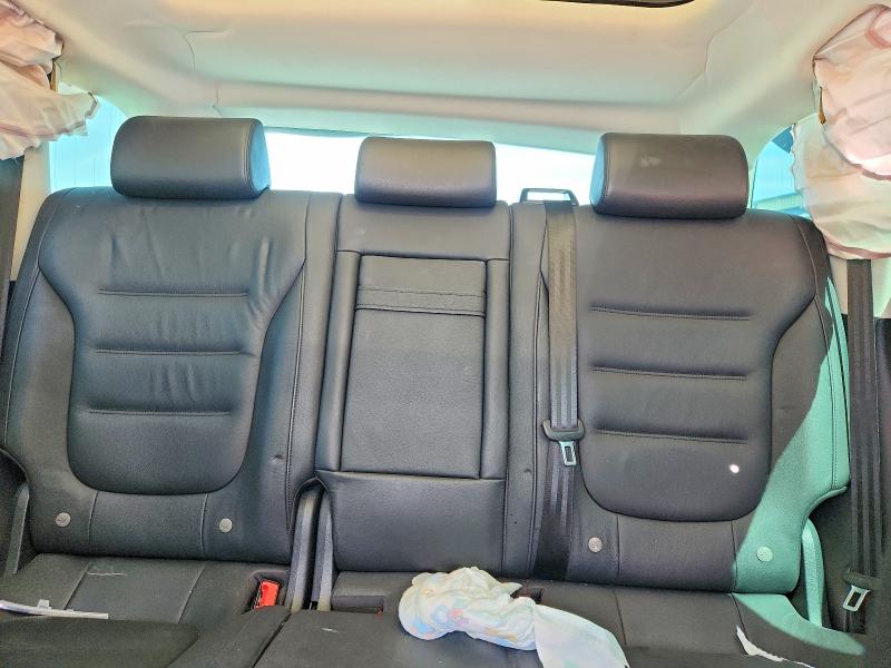 Photo 10 from auction – 2016 VOLKSWAGEN TOUAREG with VIN WVGEF9BP7GD010493