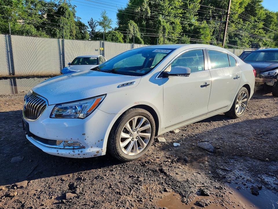 BUICK LACROSSE 2016 with VIN 1G4GB5G32GF134050 - Photo from auction