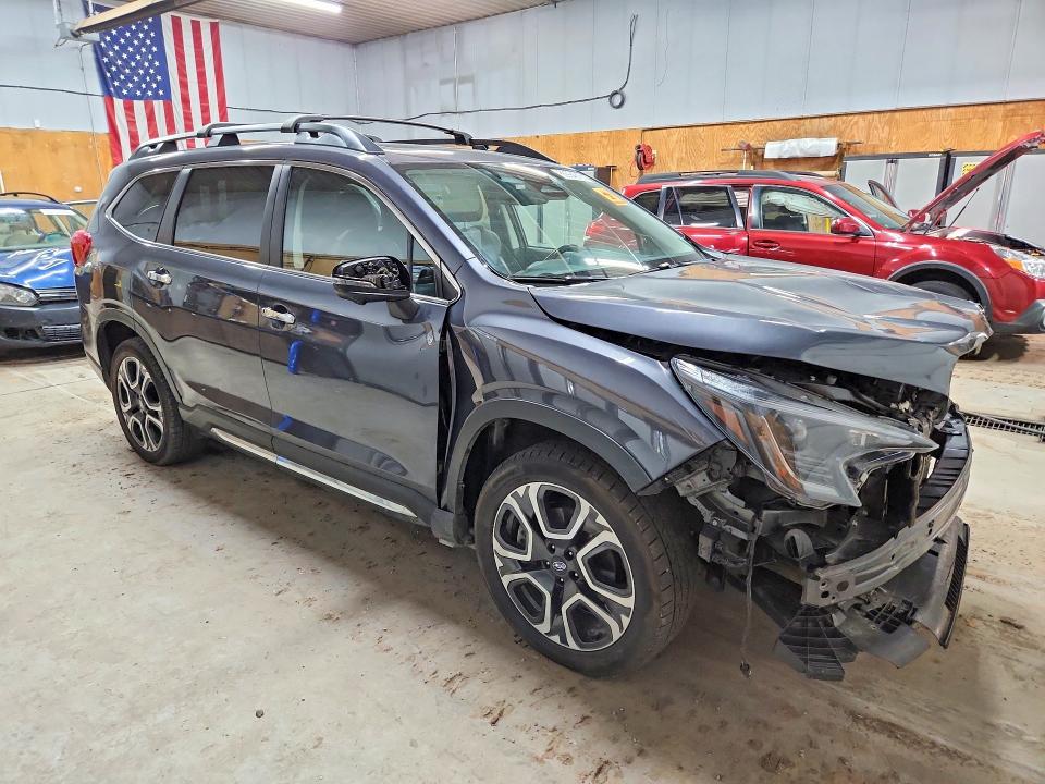 Photo 4 from auction – 2023 SUBARU ASCENT with VIN 4S4WMAWD5P3452366