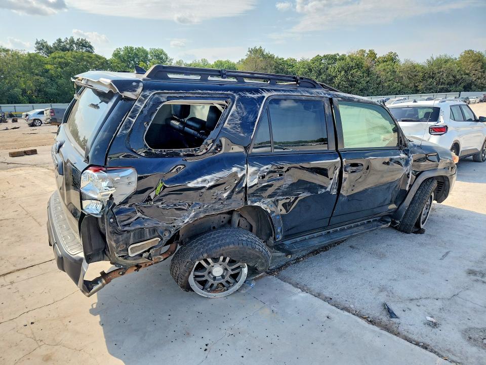 Photo 3 from auction – 2013 TOYOTA 4RUNNER with VIN JTEBU5JR5D5132487