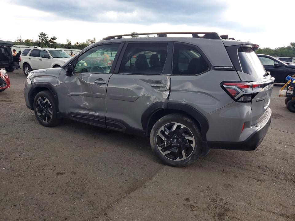 Photo 2 from auction – 2025 SUBARU FORESTER with VIN JF2SLDNC8SH565340