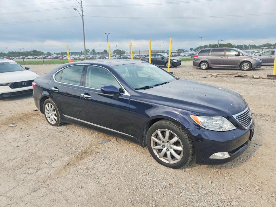 Photo 4 from auction – 2009 LEXUS LS with VIN JTHCL46F795002639
