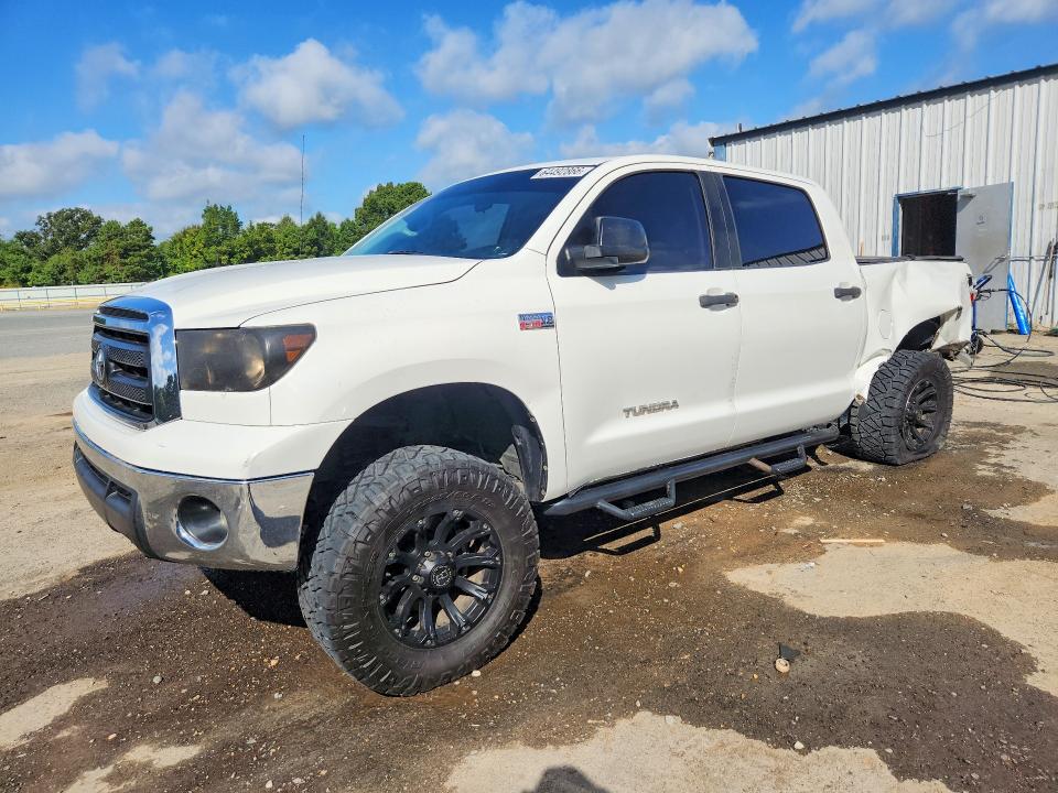 Photo 1 from auction – 2011 TOYOTA TUNDRA with VIN 5TFEY5F18BX115502