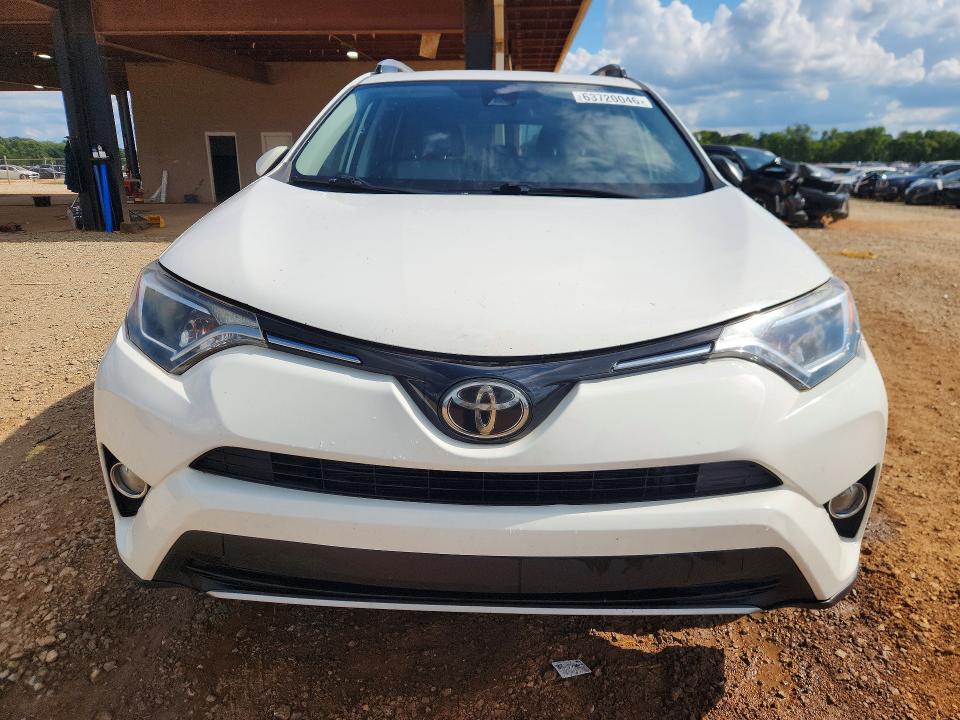 Photo 5 from auction – 2017 TOYOTA RAV4 with VIN JTMWFREV0HJ130030