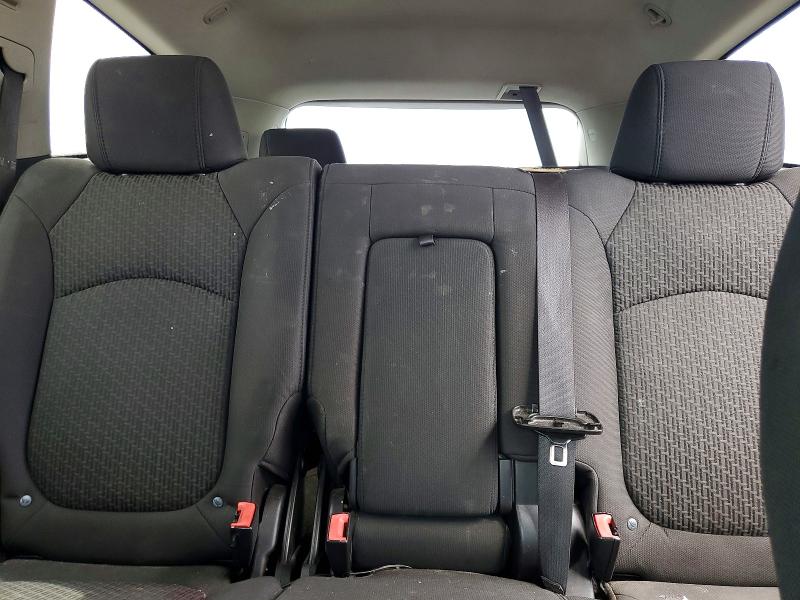Photo 10 from auction – 2010 CHEVROLET TRAVERSE with VIN 1GNLRFED0AJ196929