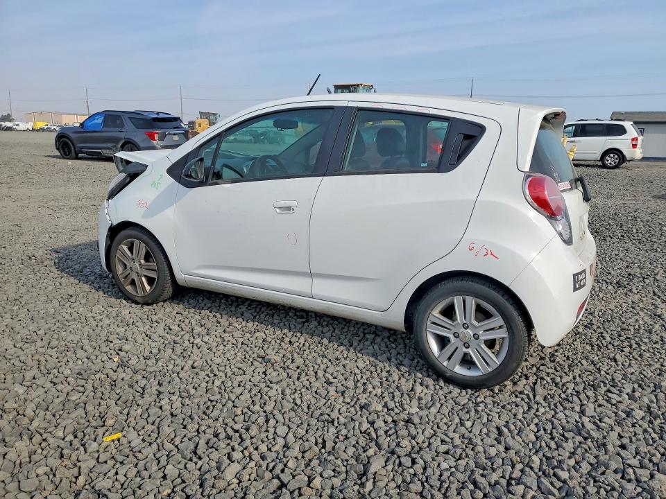 Photo 2 from auction – 2015 CHEVROLET SPARK with VIN KL8CD6S95FC761137