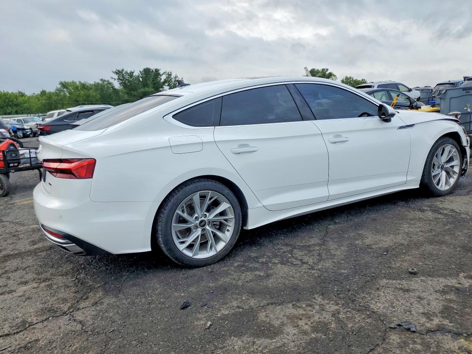 Photo 3 from auction – 2023 AUDI A5 with VIN WAUCBCF56PA013283