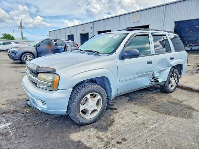CHEVROLET TRAILBLAZER 2007 with VIN 1GNDS13S472152058 - Photo from auction
