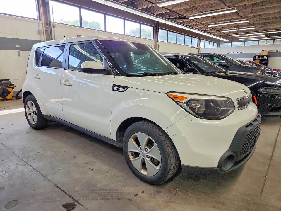 Photo 4 from auction – 2015 KIA SOUL with VIN KNDJN2A27F7197265