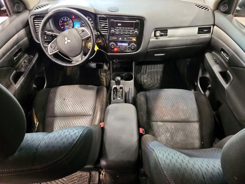Photo 8 from auction – 2015 MITSUBISHI OUTLANDER with VIN JA4AD2A36FZ000354