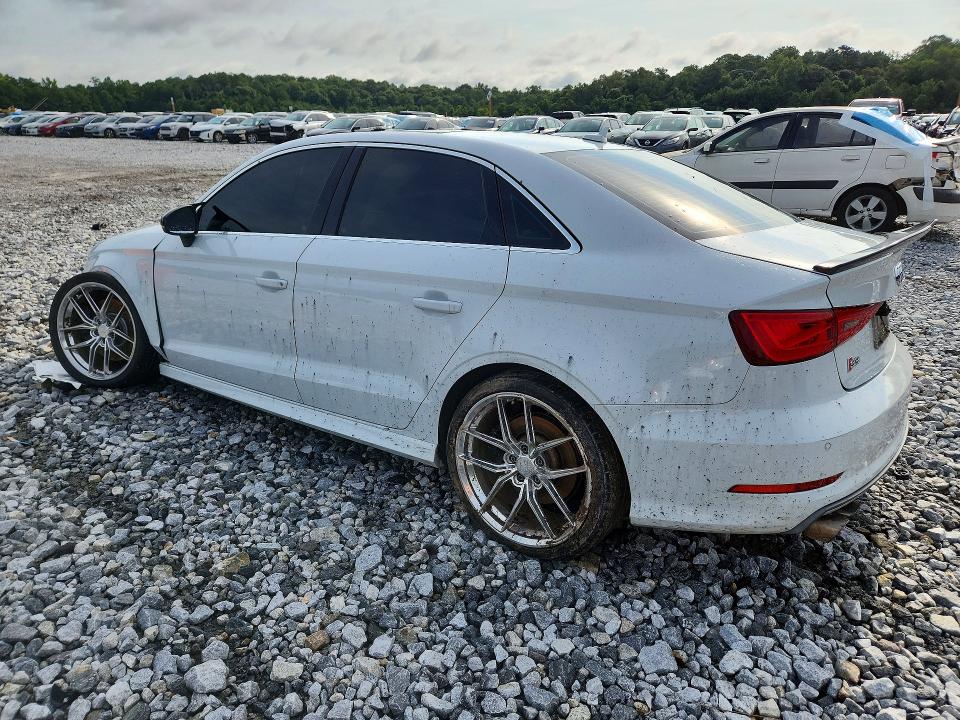Снимка 2 от търг – 2016 AUDI S3 с VIN WAUB1GFF0G1002469