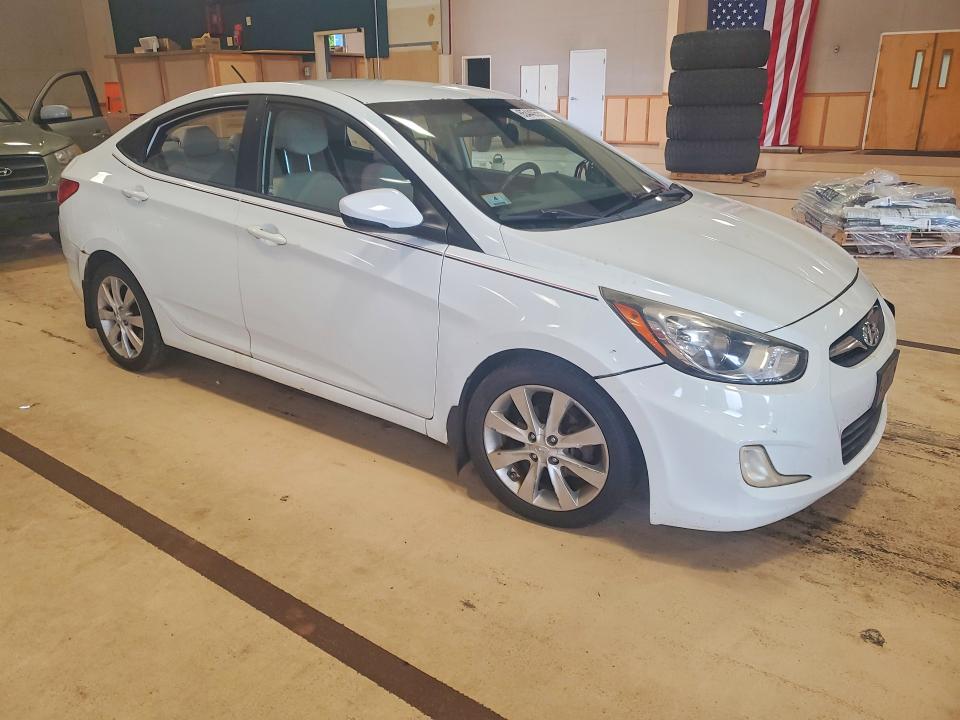Photo 4 from auction – 2012 HYUNDAI ACCENT with VIN KMHCU4AE0CU070156
