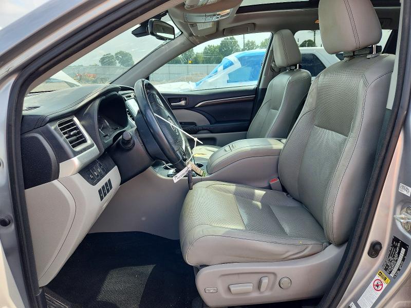 Photo 7 from auction – 2015 TOYOTA HIGHLANDER with VIN 5TDDKRFH5FS216784