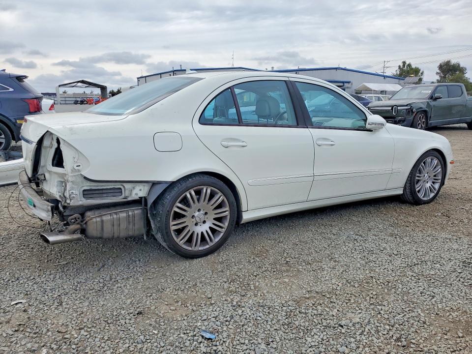 Photo 3 from auction – 2008 MERCEDES-BENZ E with VIN WDBUF56X28B253191