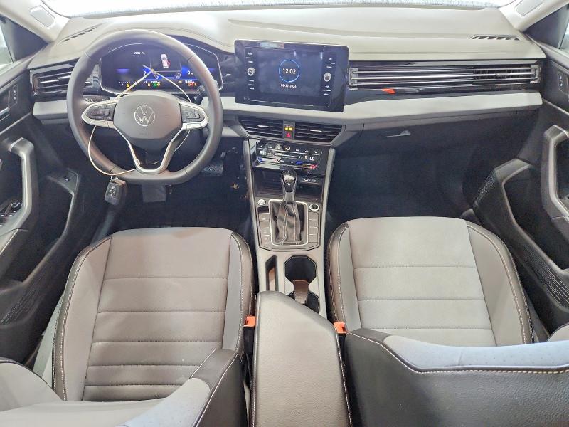 Снимка 8 от търг – 2025 VOLKSWAGEN JETTA с VIN 3VW7X7BU5SM095350