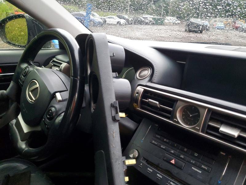 Photo 9 from auction – 2015 LEXUS IS with VIN JTHCF1D21F5018479