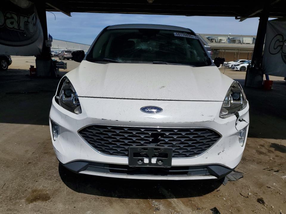 Photo 5 from auction – 2022 FORD ESCAPE with VIN 1FMCU9H92NUA44229