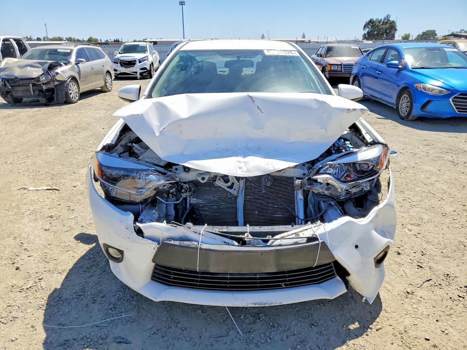 Photo 5 from auction – 2014 TOYOTA COROLLA with VIN 5YFBURHEXEP023333