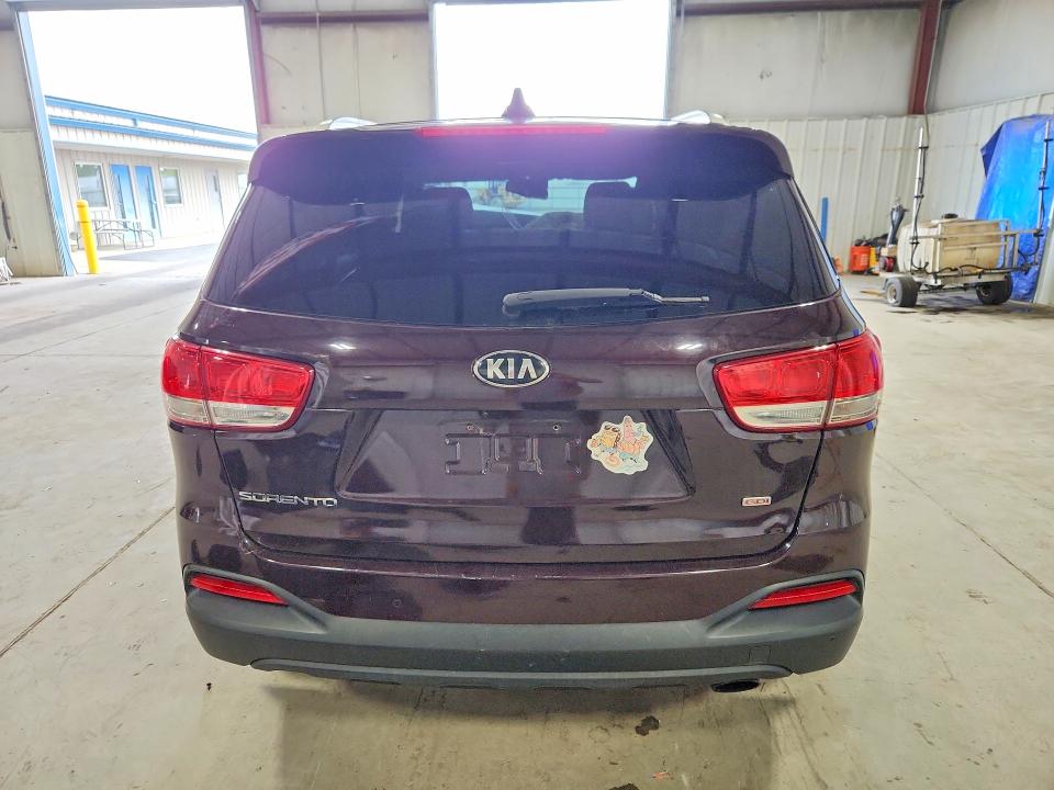 Foto 6 de la subasta – 2017 KIA SORENTO con VIN 5XYPG4A33HG303578