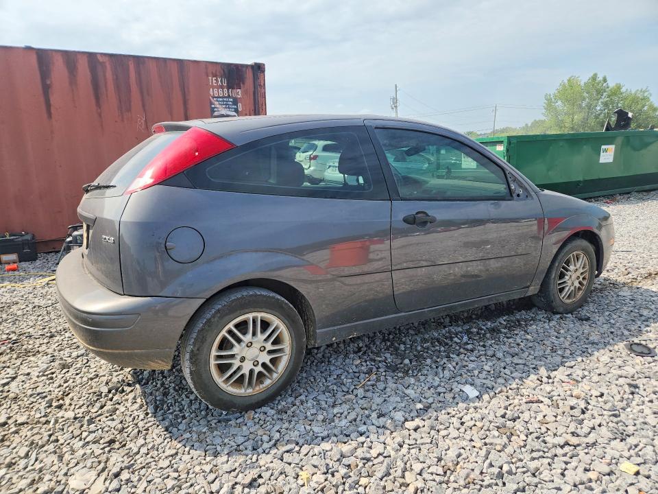 Photo 3 from auction – 2005 FORD FOCUS with VIN 3FAFP31N65R134218
