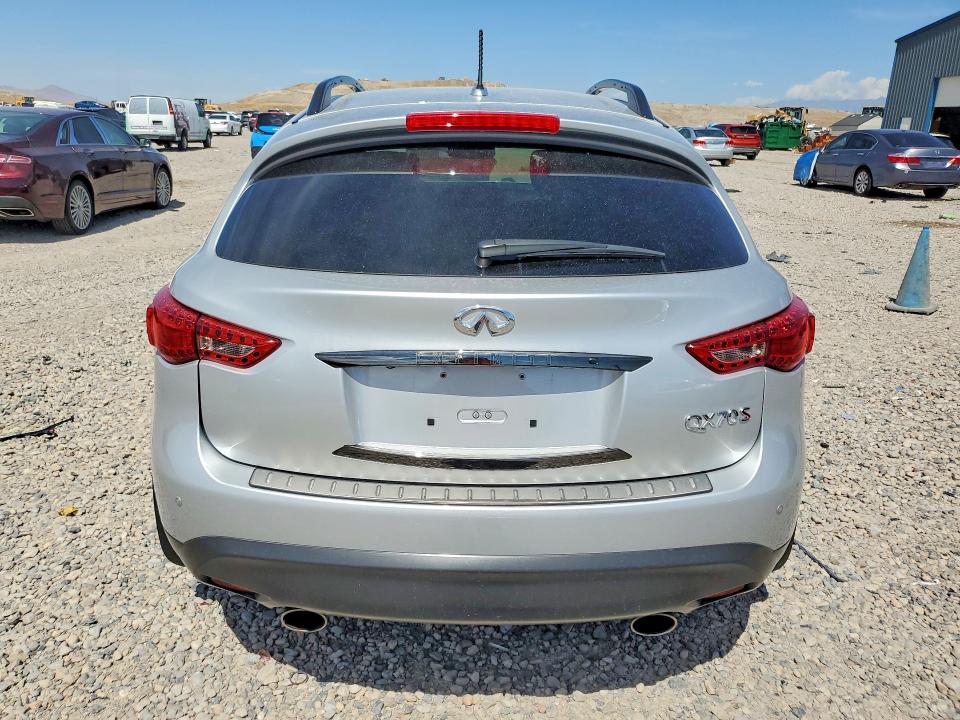 Photo 6 from auction – 2017 INFINITI QX70 with VIN JN8CS1MW7HM414302