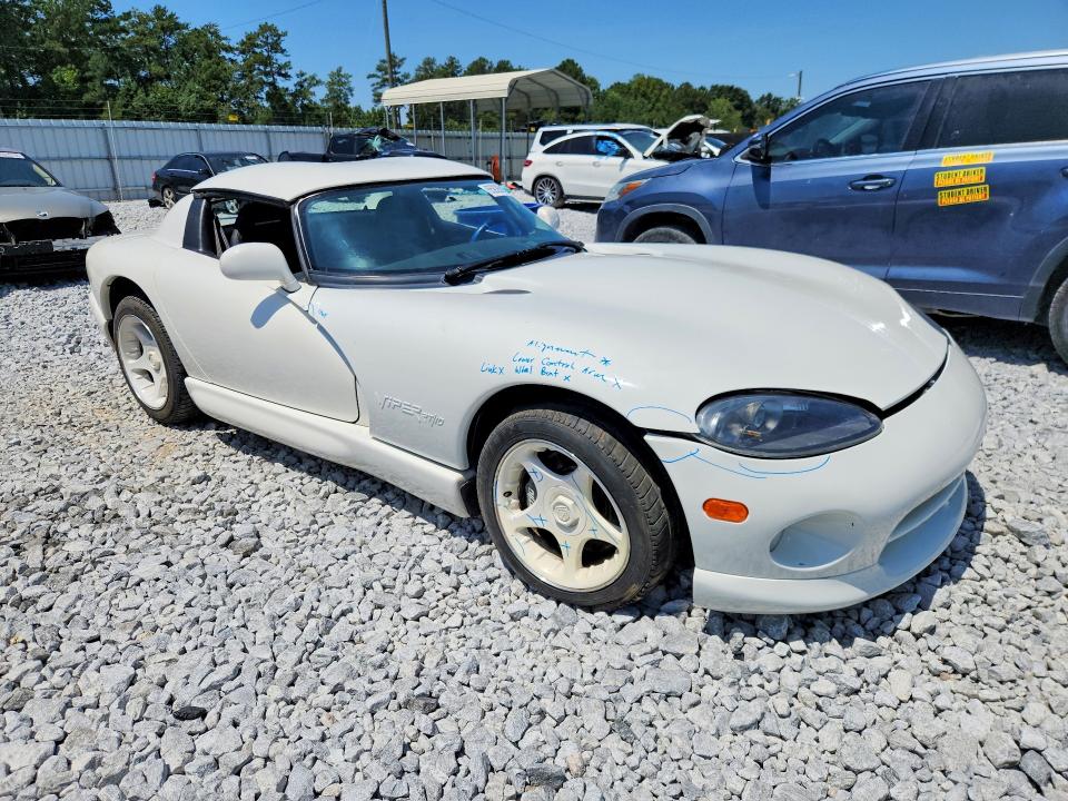 Photo 4 from auction – 1996 DODGE VIPER with VIN 1B3BR65E3TV100060
