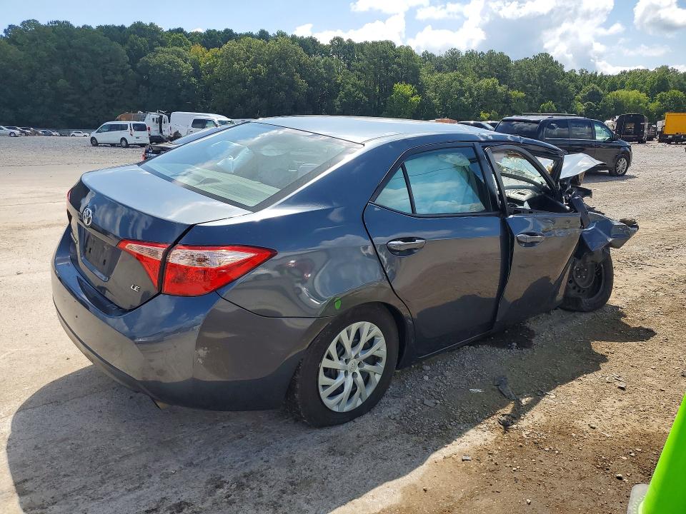 Photo 3 from auction – 2018 TOYOTA COROLLA with VIN 5YFBURHE1JP854391