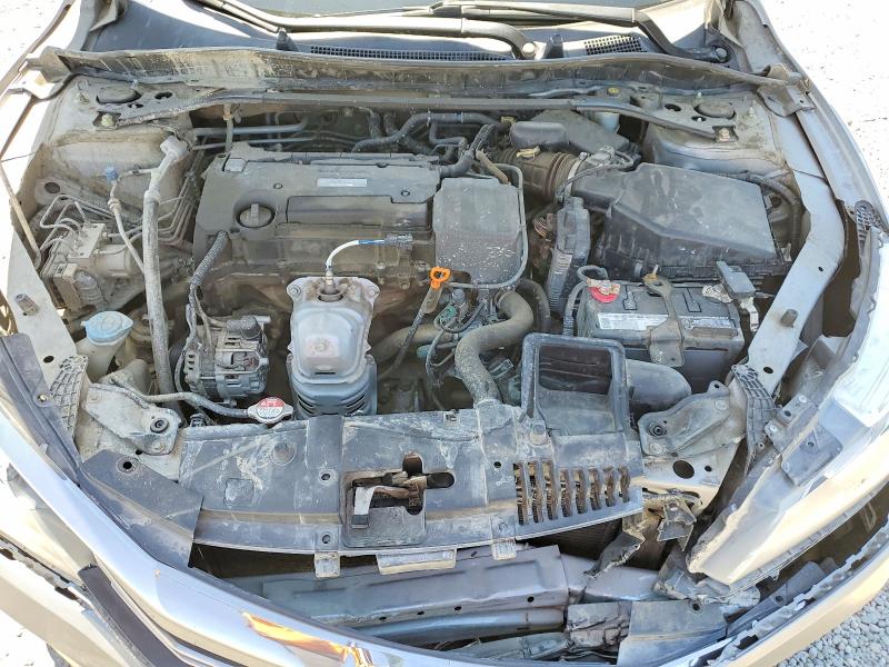 Photo 11 from auction – 2016 HONDA ACCORD with VIN 1HGCR2F50GA226904