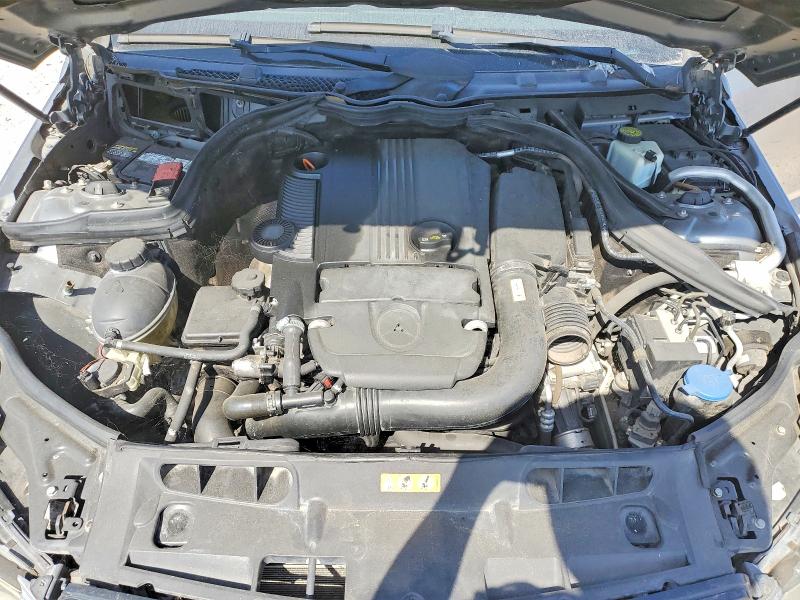 Снимка 11 от търг – 2013 MERCEDES-BENZ C с VIN WDDGJ4HB5DG065132