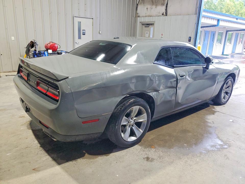 Photo 3 from auction – 2019 DODGE CHALLENGER with VIN 2C3CDZAG9KH616395