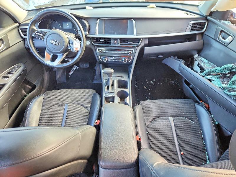 Photo 8 from auction – 2019 KIA OPTIMA with VIN 5XXGT4L3XKG332497