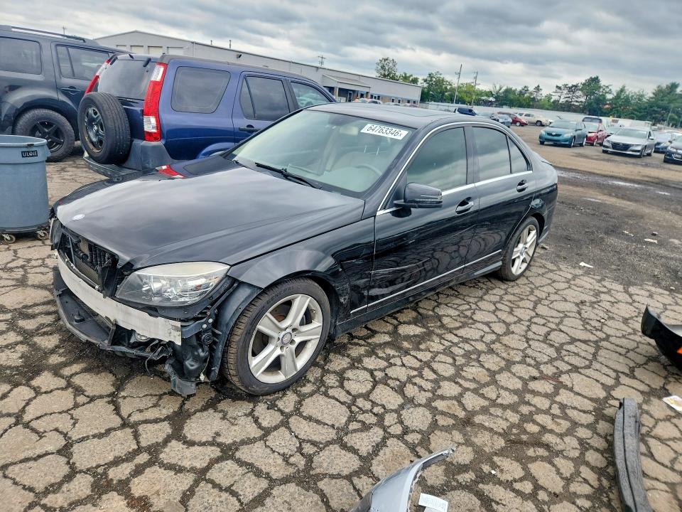 MERCEDES-BENZ C 2011 with VIN WDDGF8BB5BR133805 - Photo from auction