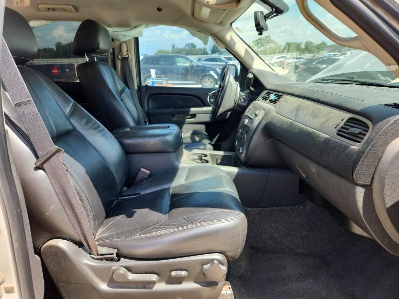 Photo 7 from auction – 2010 CHEVROLET TAHOE with VIN 1GNUCBE06AR289807