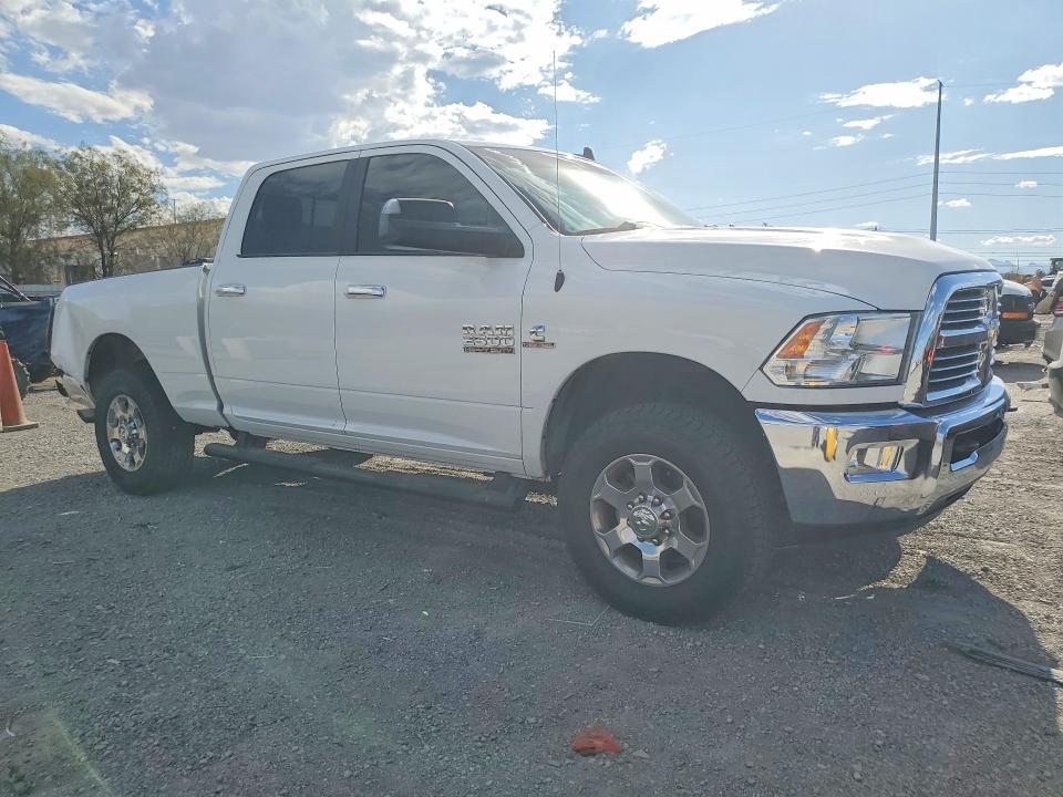 Photo 4 from auction – 2018 RAM 2500 with VIN 3C6UR5DL4JG288845