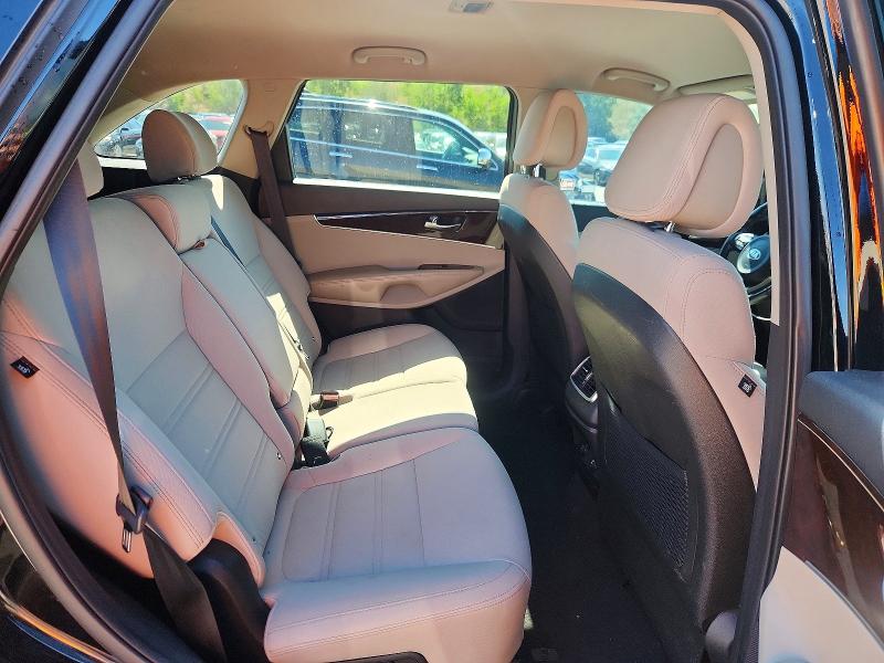 Photo 11 from auction – 2016 KIA SORENTO with VIN 5XYPGDA38GG047016