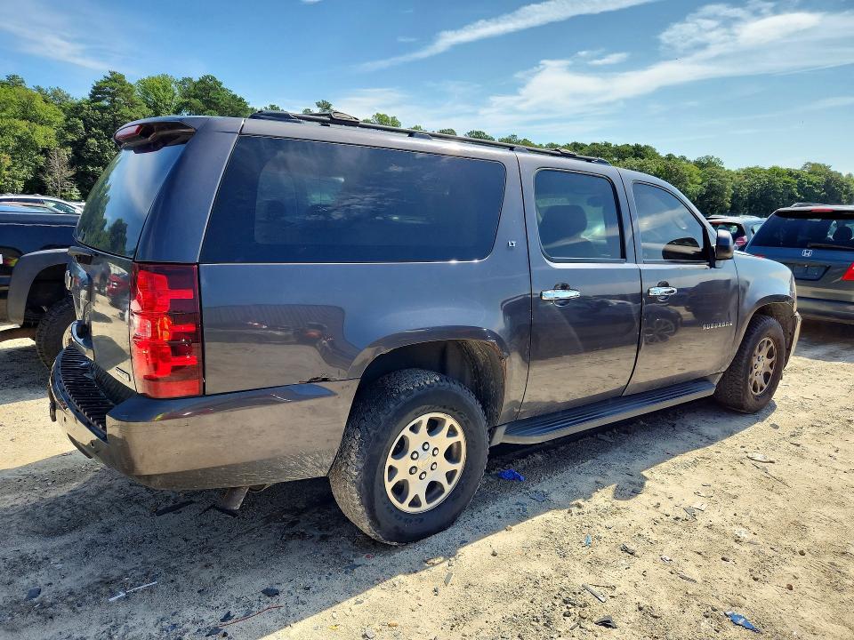 Photo 3 from auction – 2010 CHEVROLET SUBURBAN with VIN 1GNUKJE38AR291727